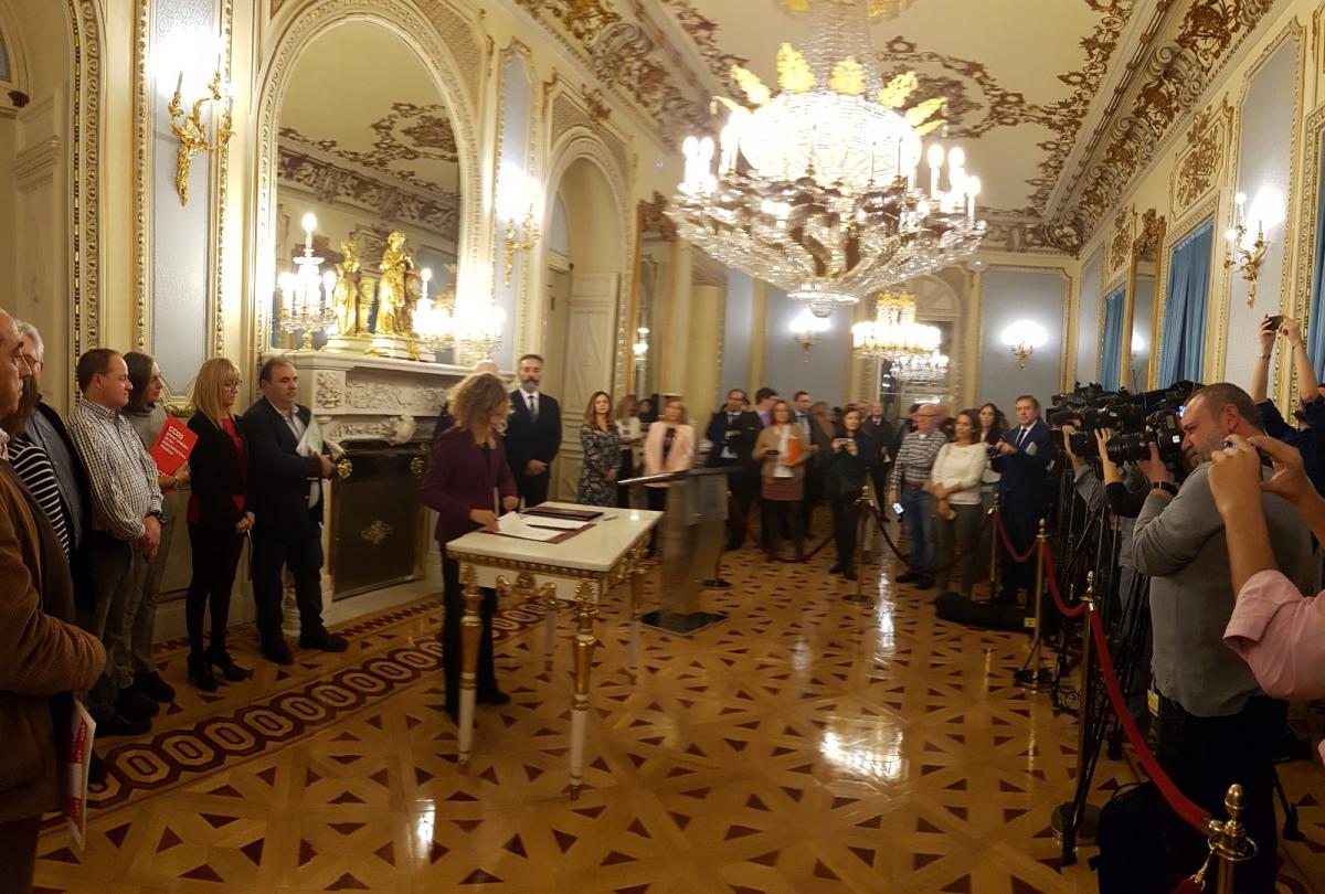 Plano general Sala firma del Acuerdo