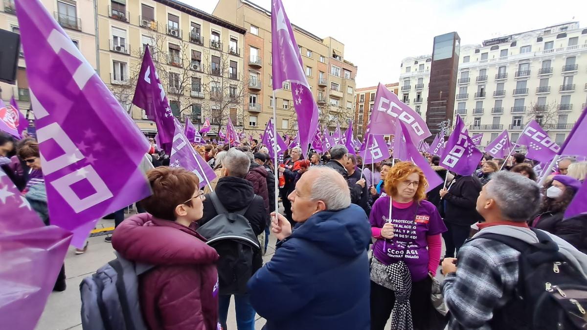 Concentración 8M en la Plaza del museo Reina Sofía de Madrid
