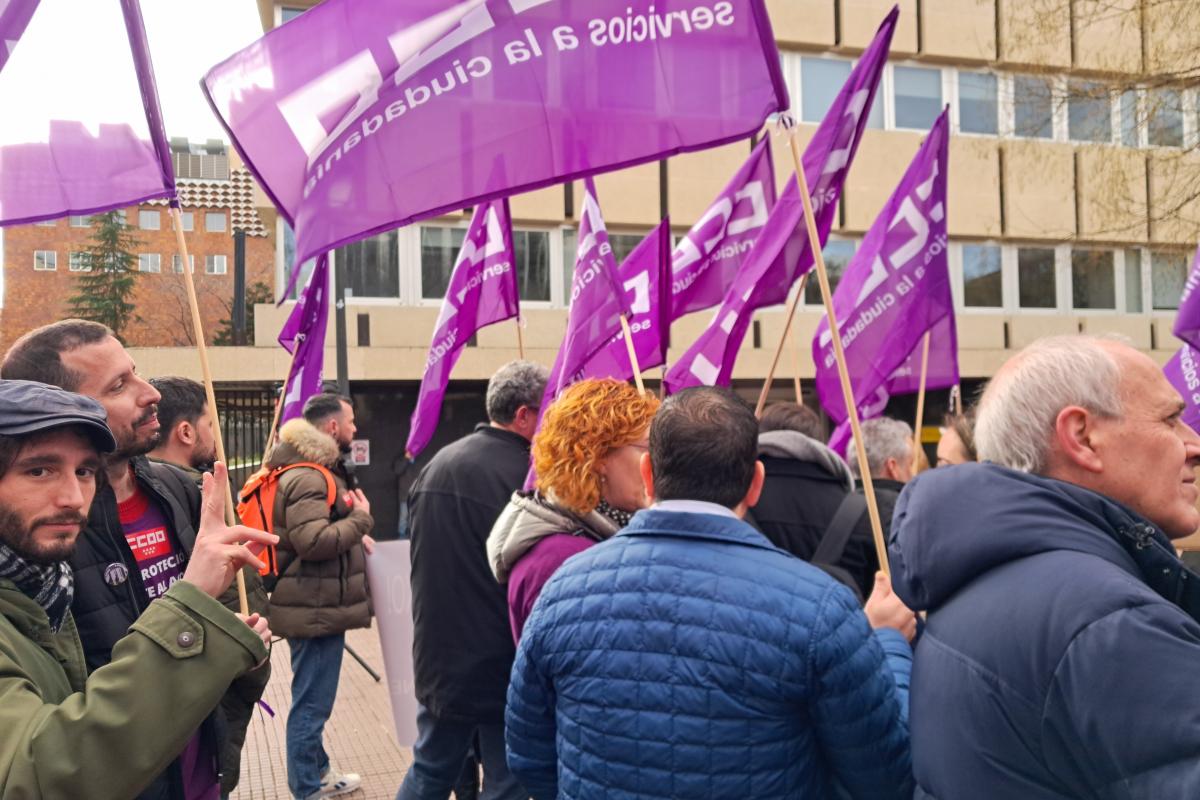 Concentración 8M ante la Dirección General de Función Pública