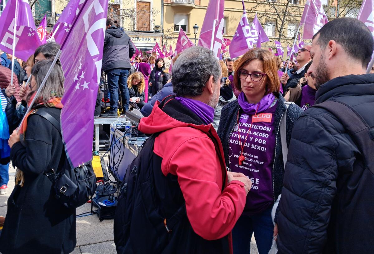 Concentración 8M en la Plaza del museo Reina Sofía de Madrid