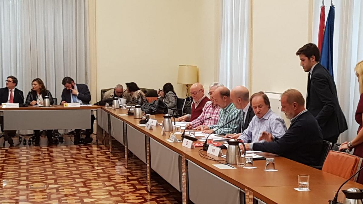 Firma del I Acuerdo de movilidad del personal funcionario de la AGE