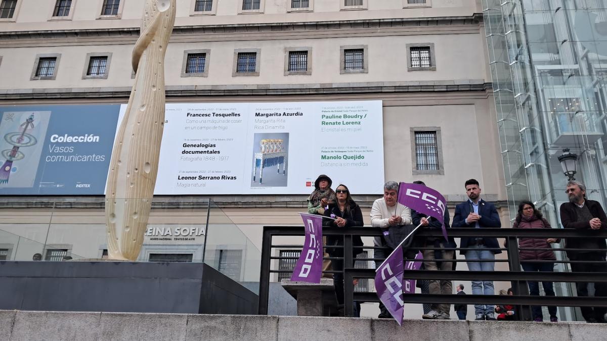 Concentración 8M en la Plaza del museo Reina Sofía de Madrid