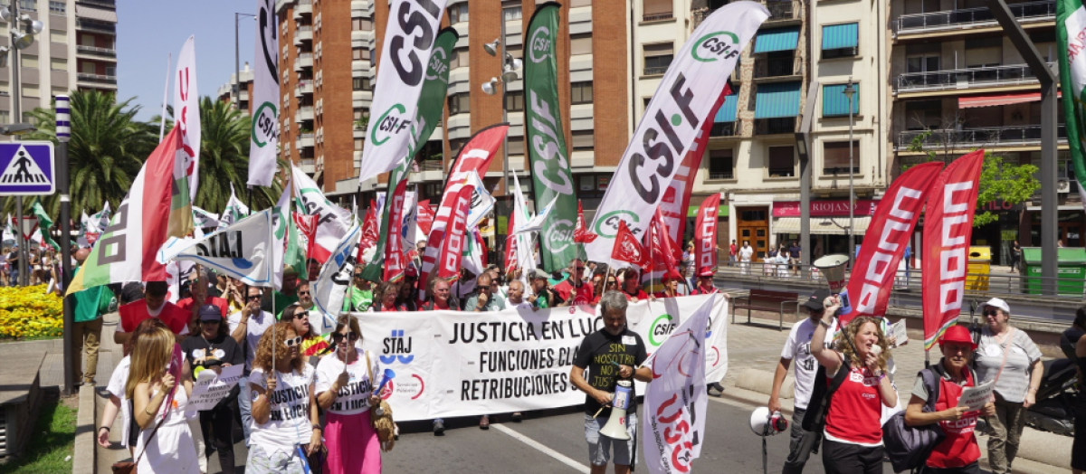 Cabecera manifestación 20 julio 2023 en Logroño