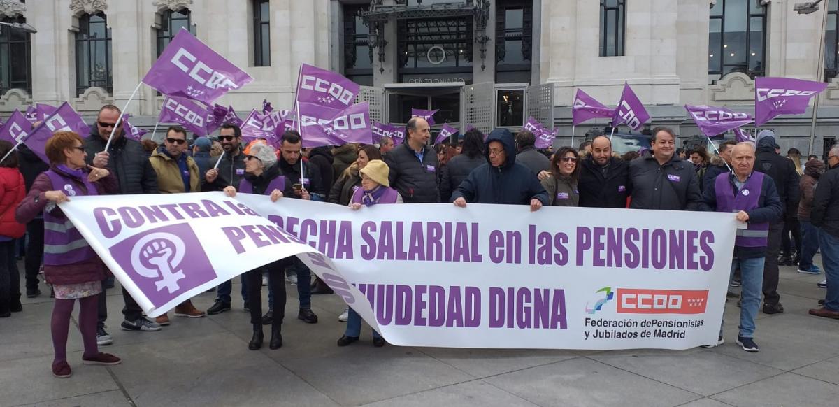 Pancarta de la Federación de Pensionistas y Jubilados de CCOO